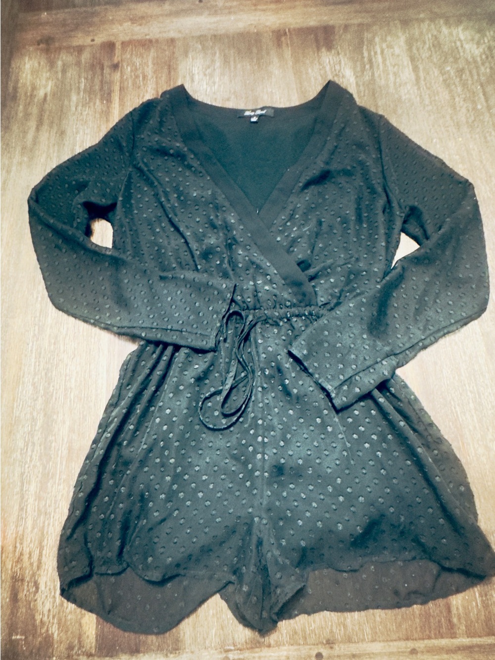 Honey Punch Black Swiss Dot Faux Wrap Tie Waist Romper Small